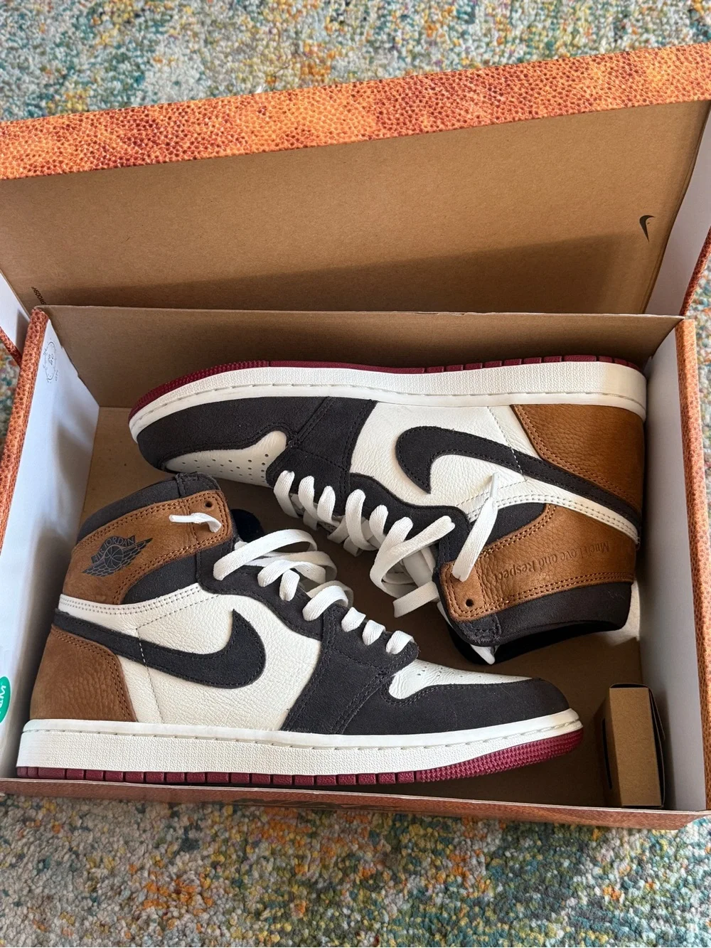 Nike Air Jordan 1 Retro High OG- Love Letter